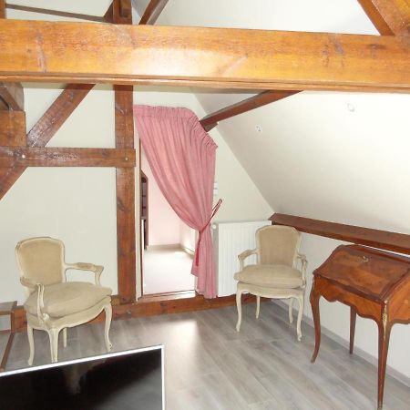 Le Chateau Des Eglantines Montignies-le-Tilleul Luaran gambar