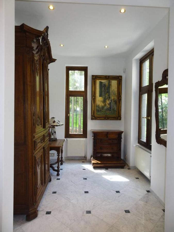 Le Chateau Des Eglantines Montignies-le-Tilleul Luaran gambar